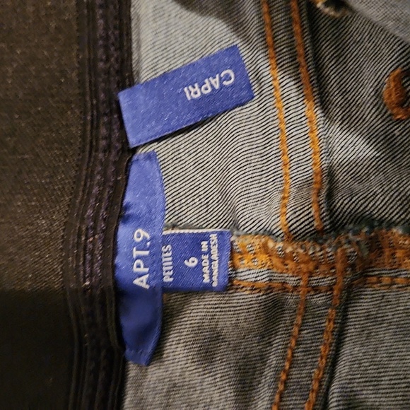Apt. 9 Petite Jeans - Picture 2 of 5